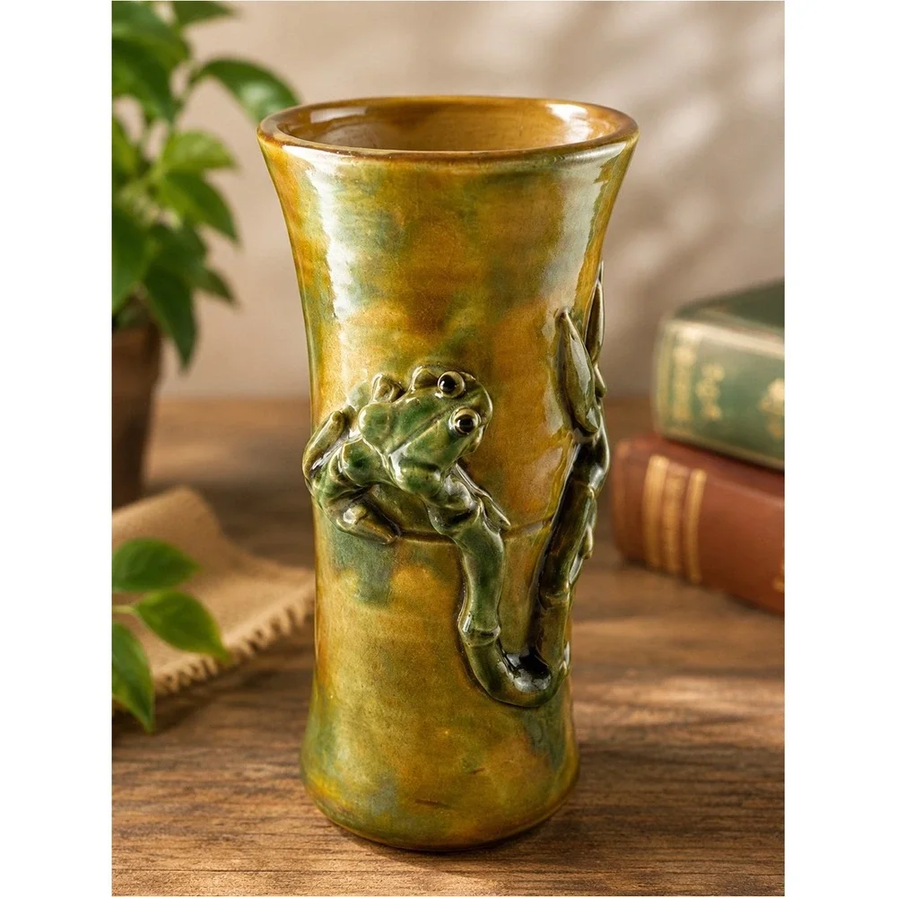 Vintage Majolica Style Frog Bamboo Vase Handcrafted Art Pottery 8¼″